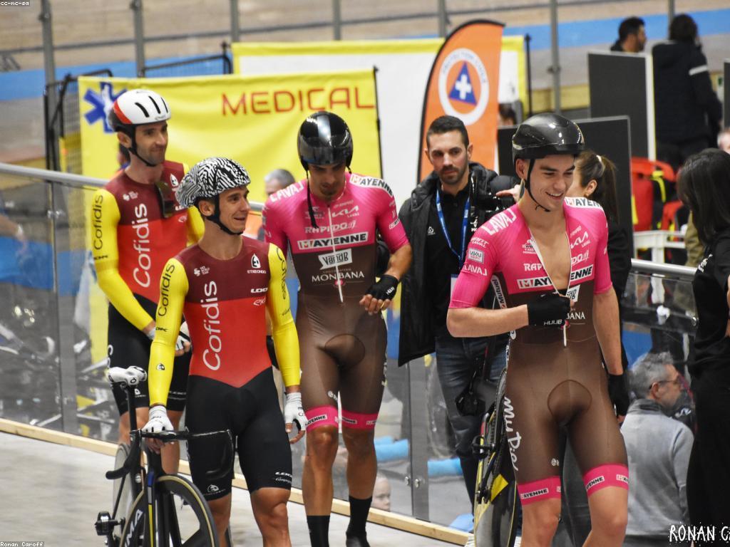 កម្រិតនៃការប្រកួត: ការពិចារណានិងការយល់ដឹង