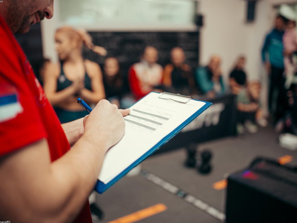 វិភាគកម្រិតនៃការប្រកួត: យុទ្ធសាស្ត្រនិងការអភិវឌ្ឍន៍